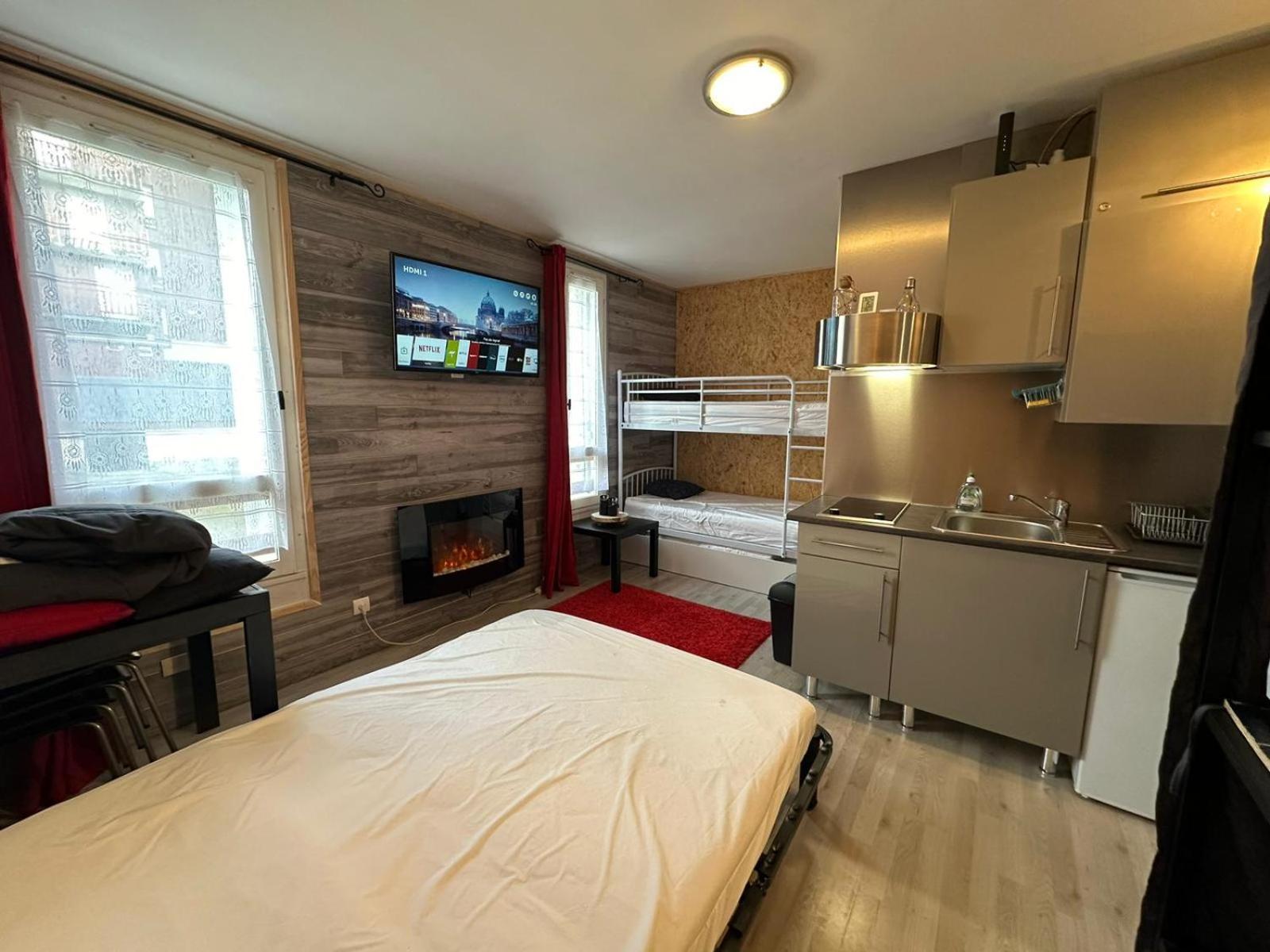 Ferienwohnung Le Chaleureux Cocon Rouge Ustou Exterior foto
