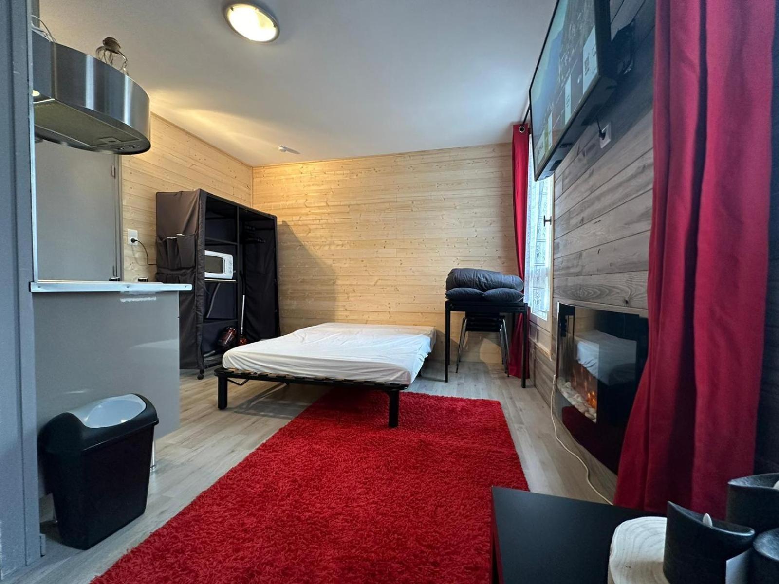 Ferienwohnung Le Chaleureux Cocon Rouge Ustou Exterior foto